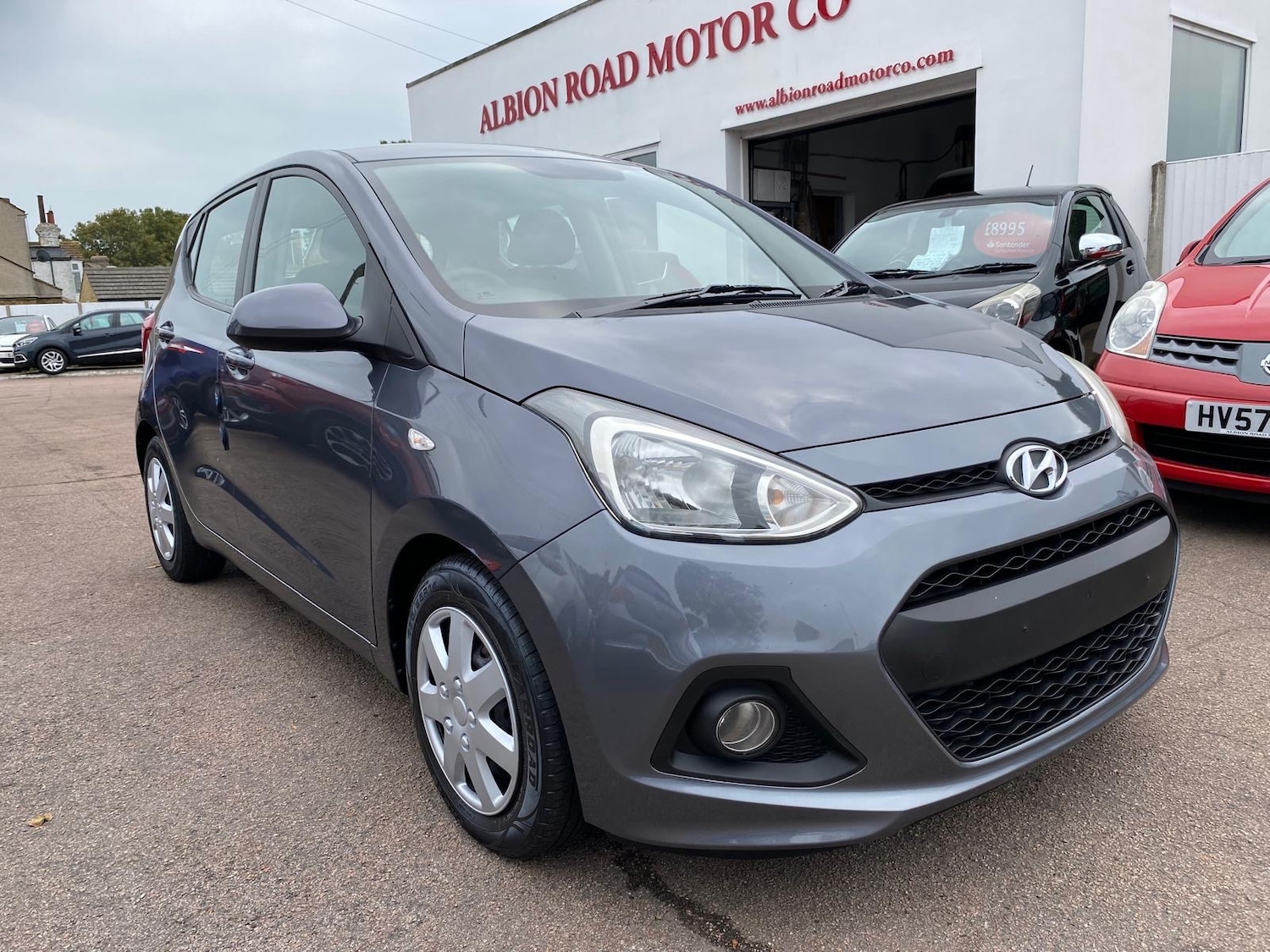 Used Hyundai i10 2014 for sale - 76250732: Photo 6