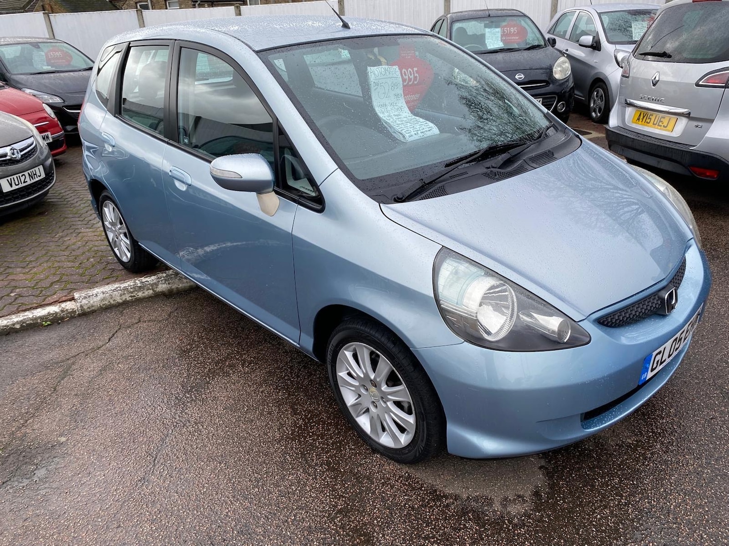 Used Honda Jazz 2005 for sale - 76655639: Photo 2