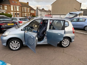 Used Honda Jazz 2005 for sale - 76655639: Photo