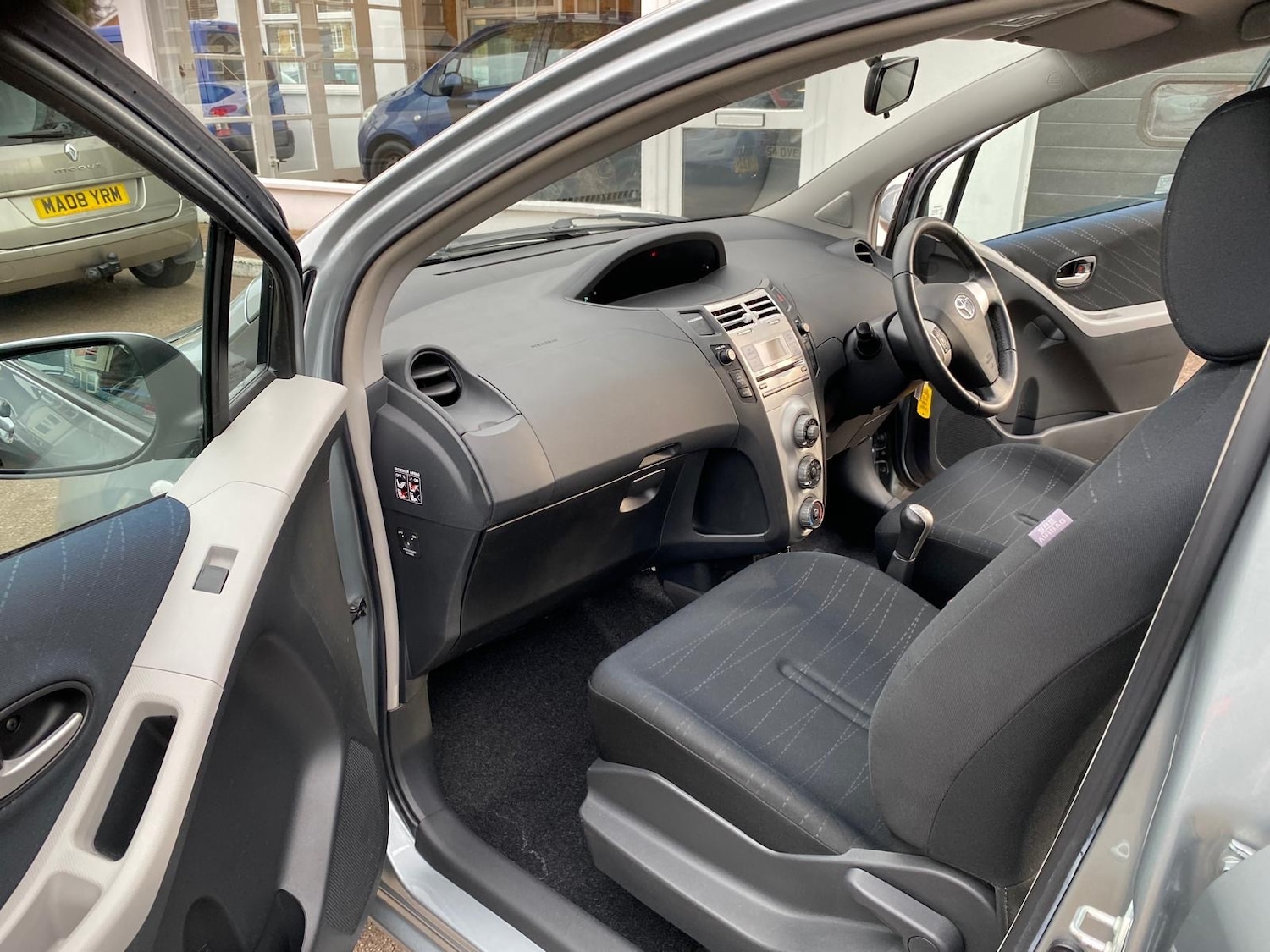 Used Toyota Yaris 2008 for sale - 77609849: Photo 11