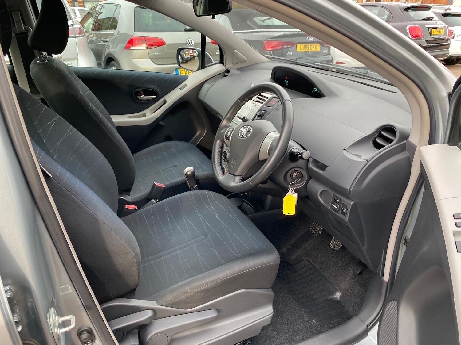 Used Toyota Yaris 2008 for sale - 77609849: Photo 13