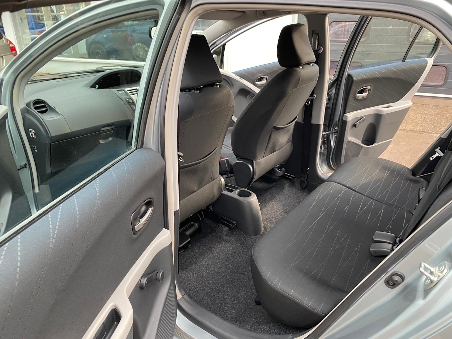 Used Toyota Yaris 2008 for sale - 77609849: Photo 15