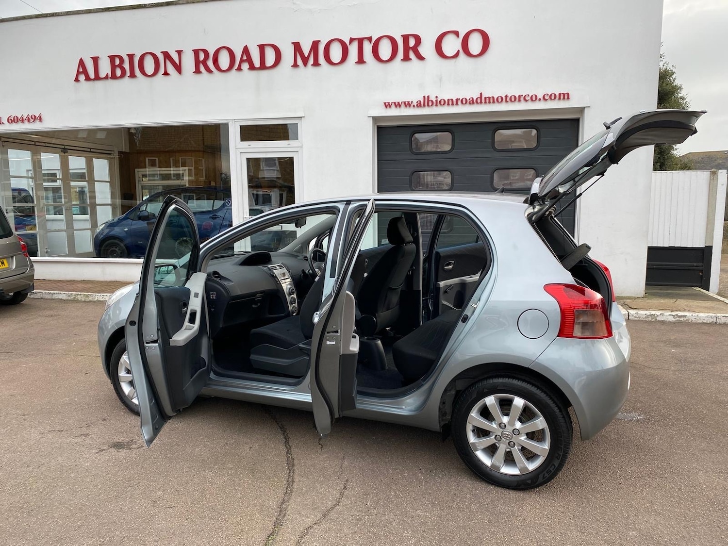 Used Toyota Yaris 2008 for sale - 77609849: Photo 21