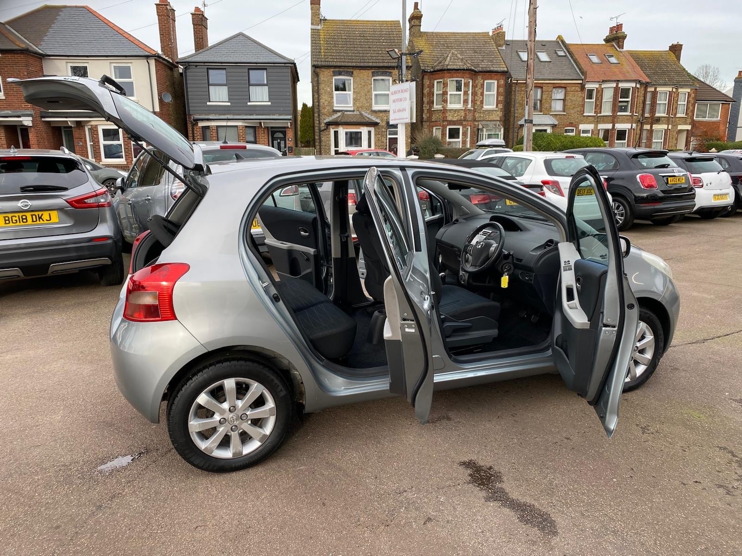 Used Toyota Yaris 2008 for sale - 77609849: Photo 25