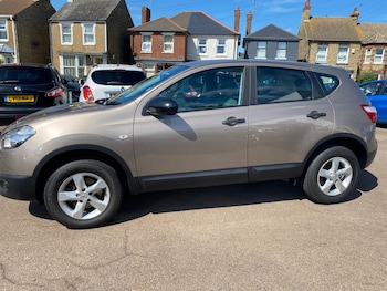 Used Nissan Qashqai 2011 for sale - 79131005: Photo