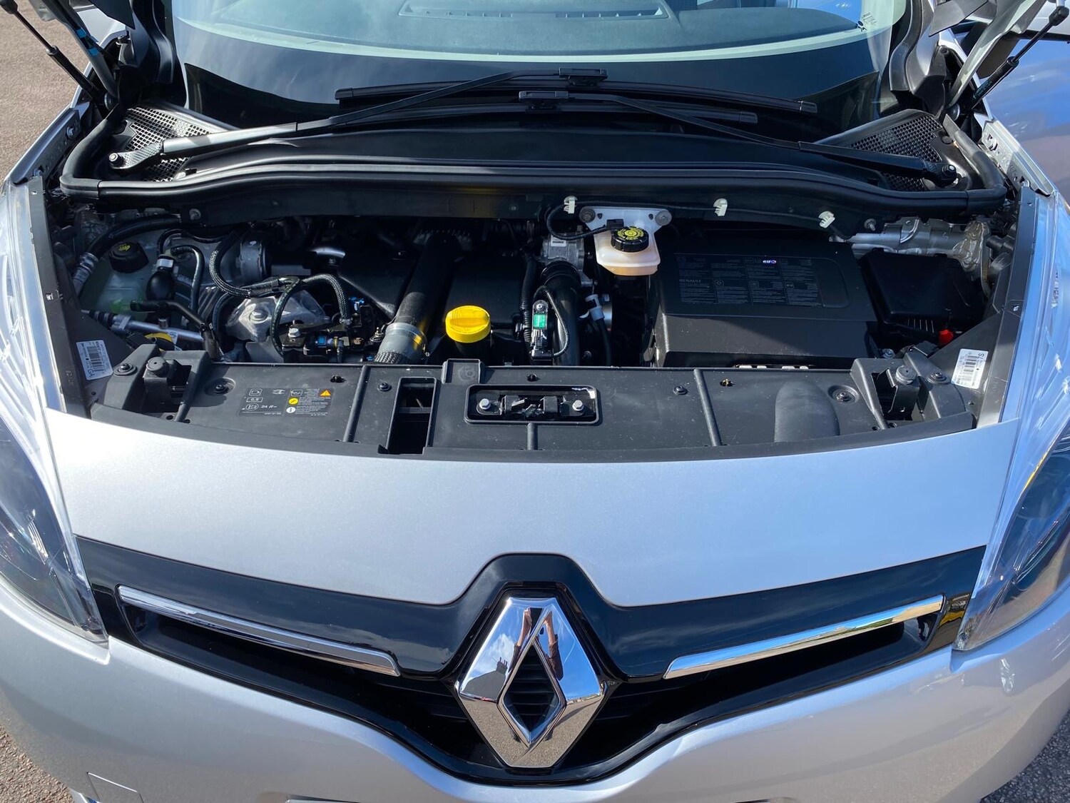 Used Renault Scenic 2015 for sale - 76030863: Photo 19