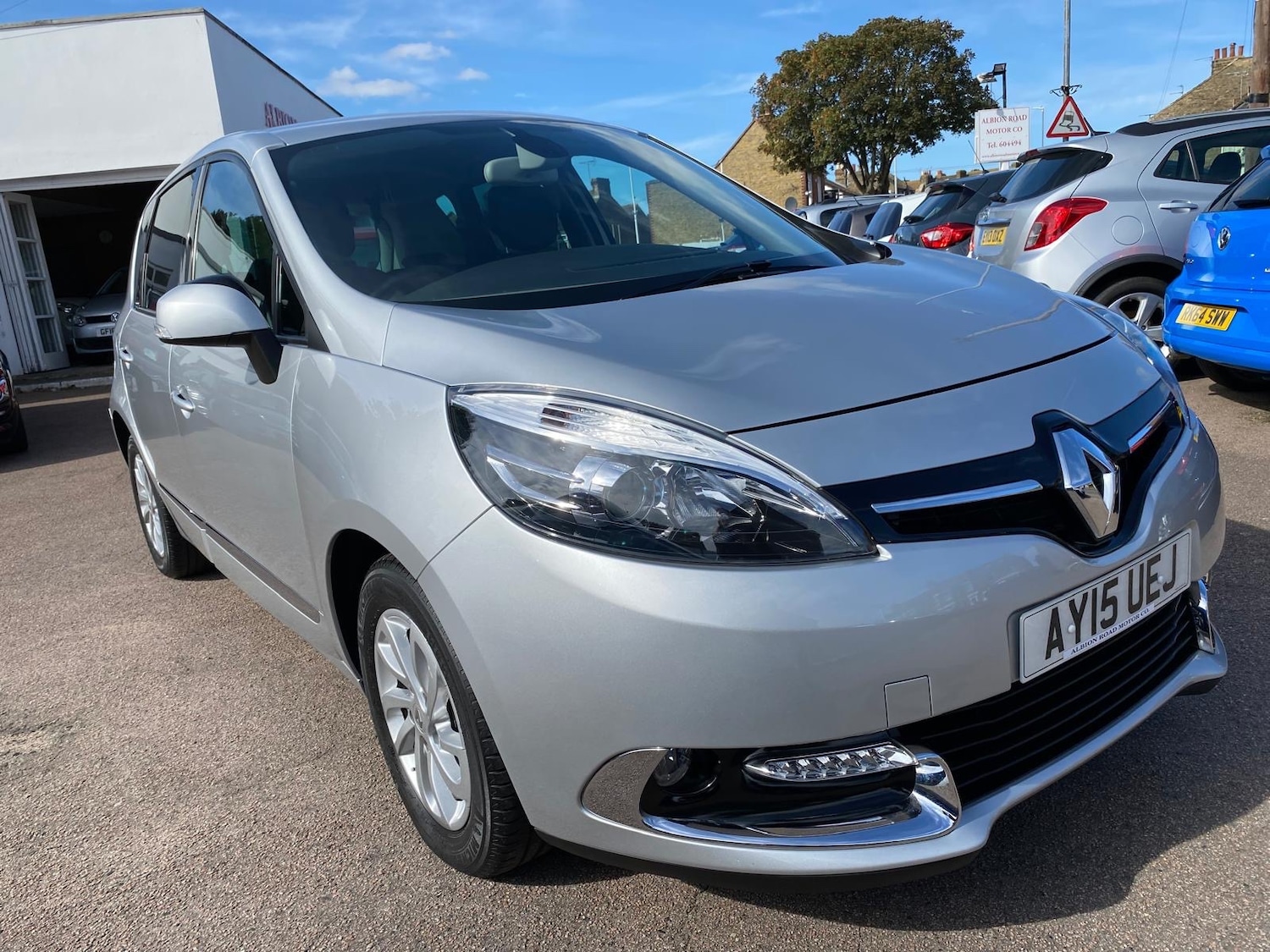 Used Renault Scenic 2015 for sale - 76030863: Photo 6