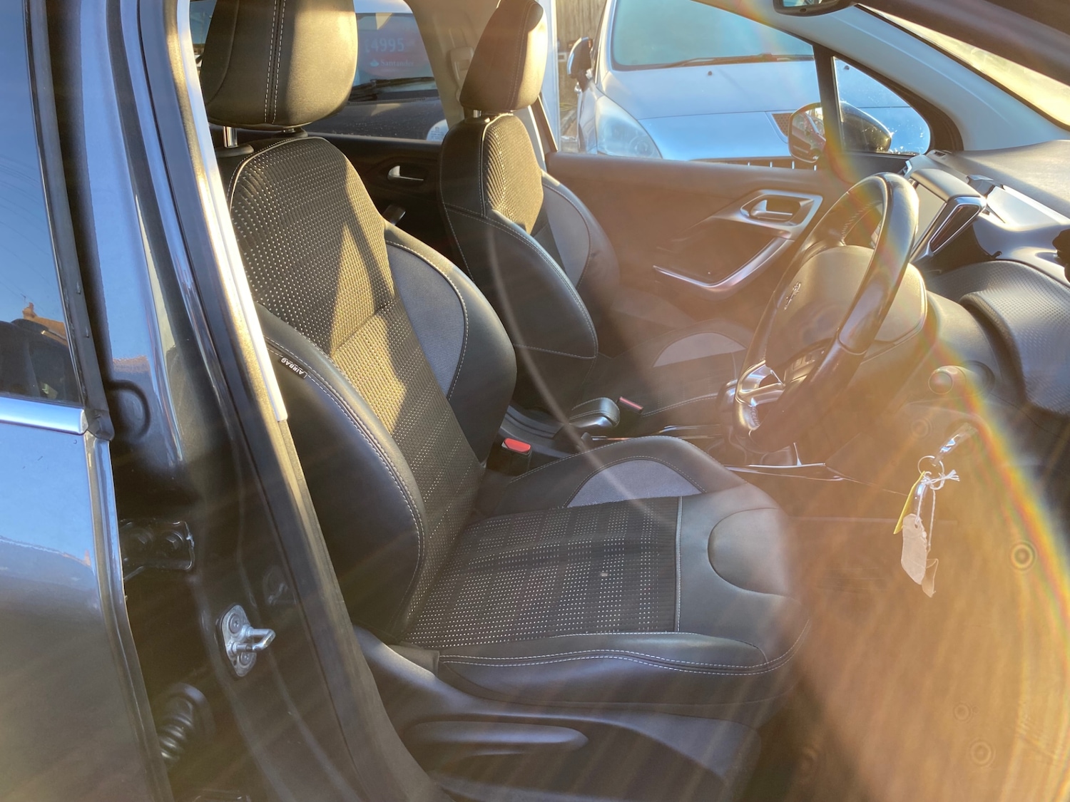 Used Peugeot 2008 2018 for sale - 76768961: Photo 10