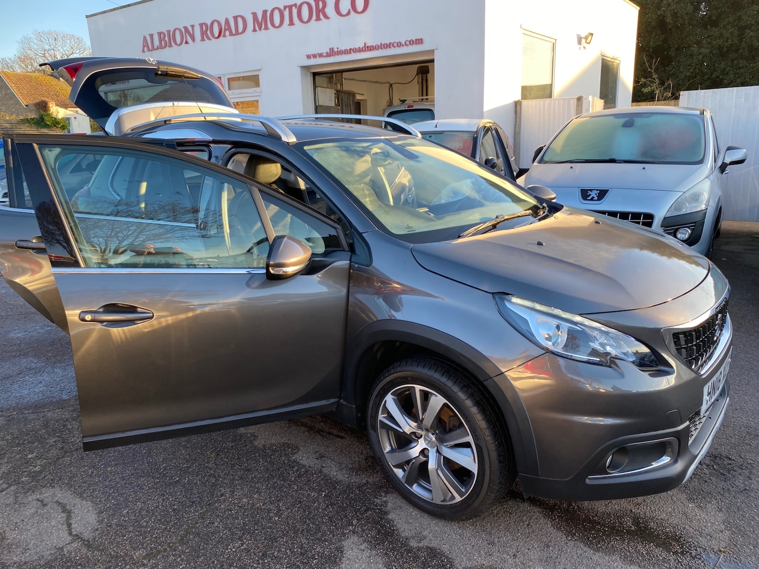 Used Peugeot 2008 2018 for sale - 76768961: Photo 7