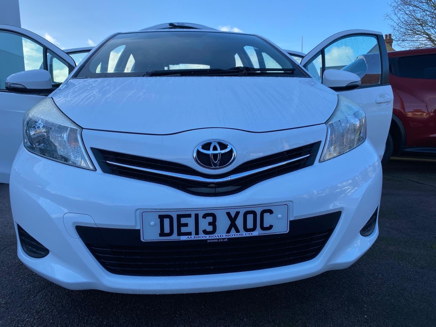 Used Toyota Yaris 2013 for sale - 77065413: Photo 8