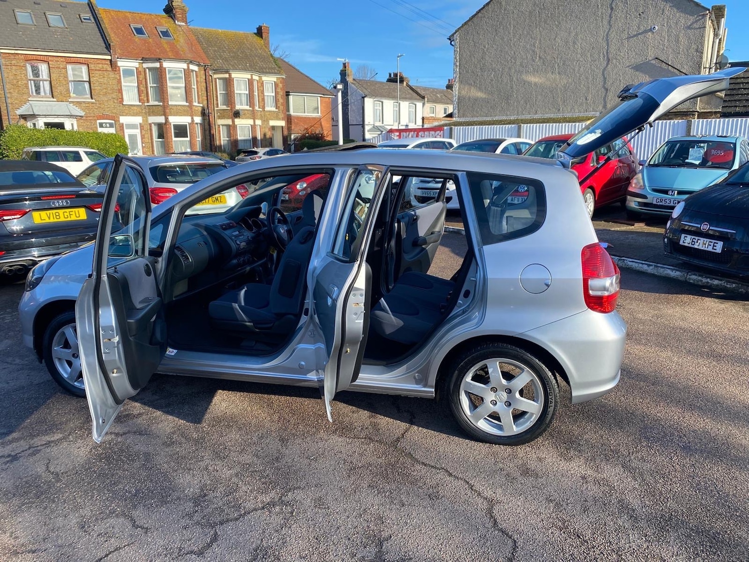 Used Honda Jazz 2002 for sale - 77065511: Photo 17