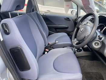 Used Honda Jazz 2002 for sale - 77065511: Photo