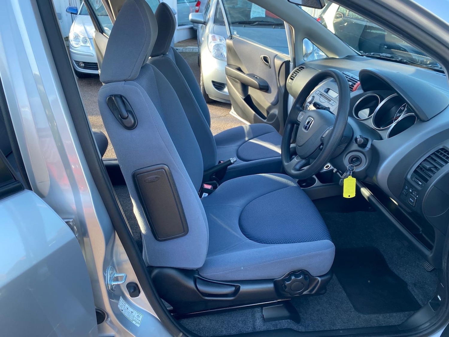 Used Honda Jazz 2002 for sale - 77065511: Photo 9