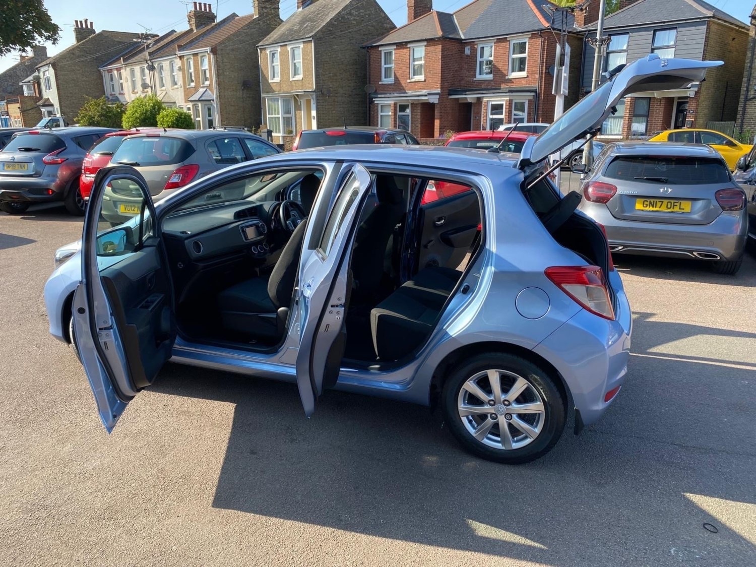 Used Toyota Yaris 2012 for sale - 76618843: Photo 10