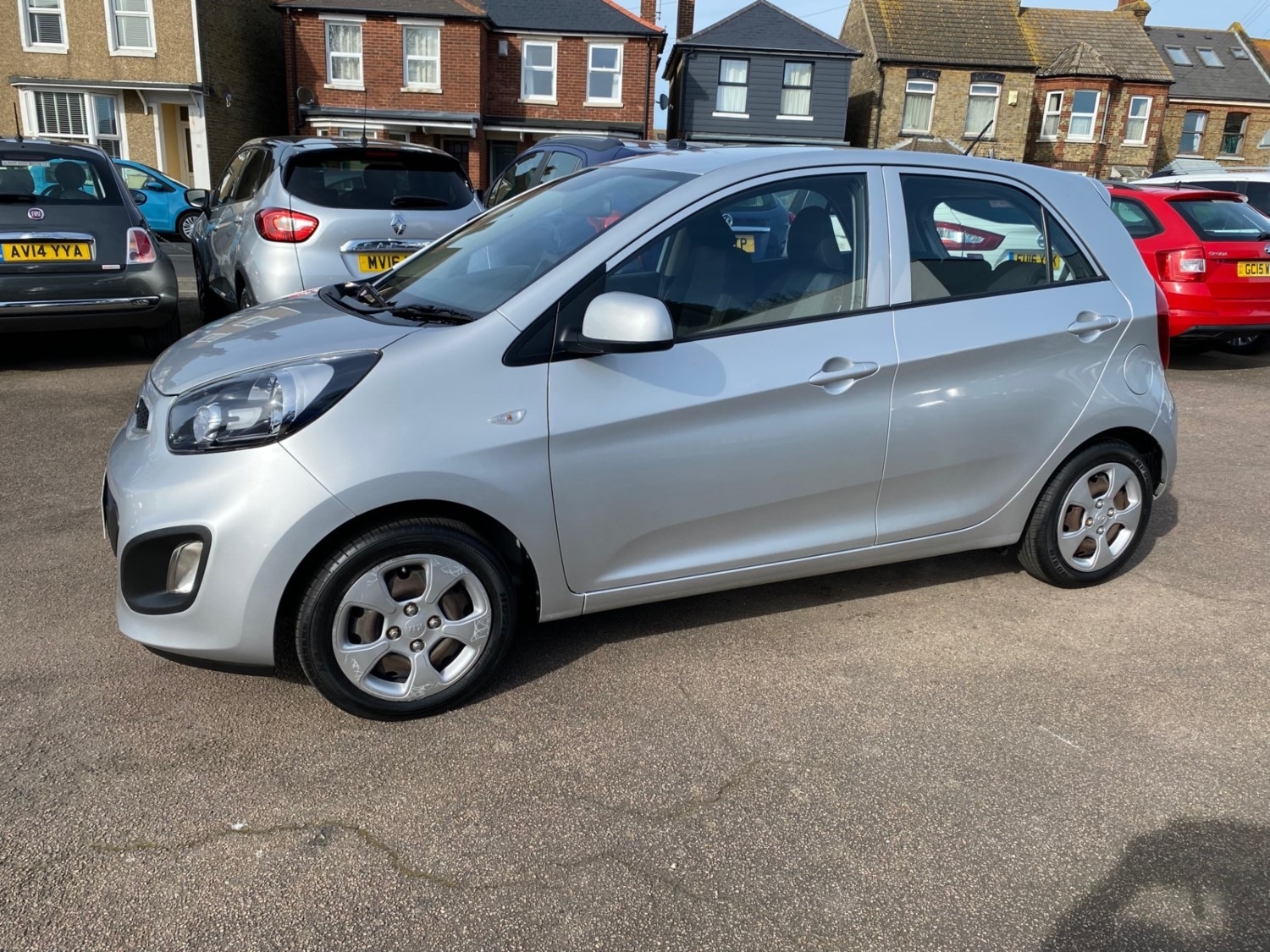 Used Kia Picanto 2014 for sale - 76534084: Photo 2
