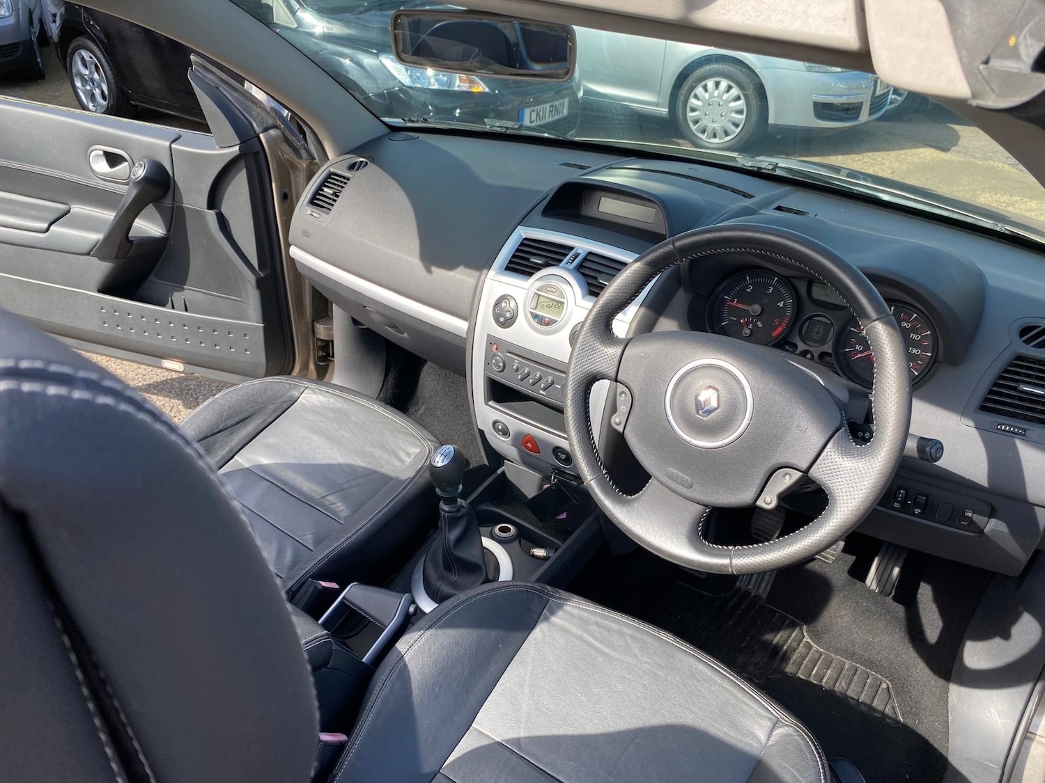 Used Renault Megane 2009 for sale - 76157522: Photo 10