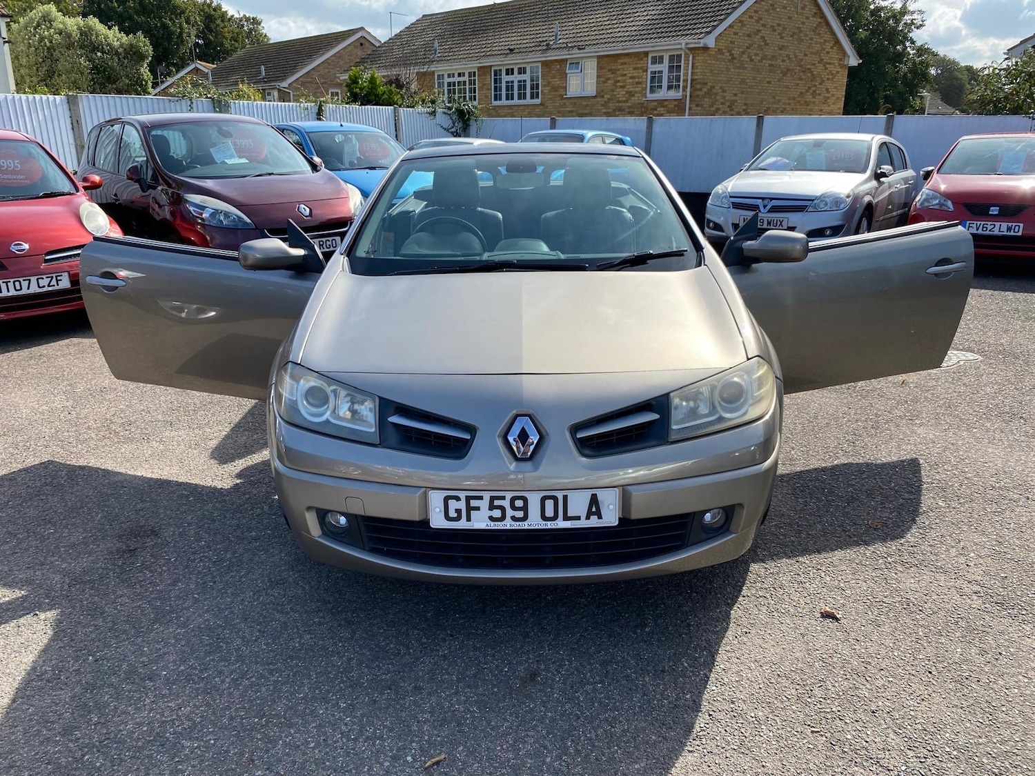 Used Renault Megane 2009 for sale - 76157522: Photo 3