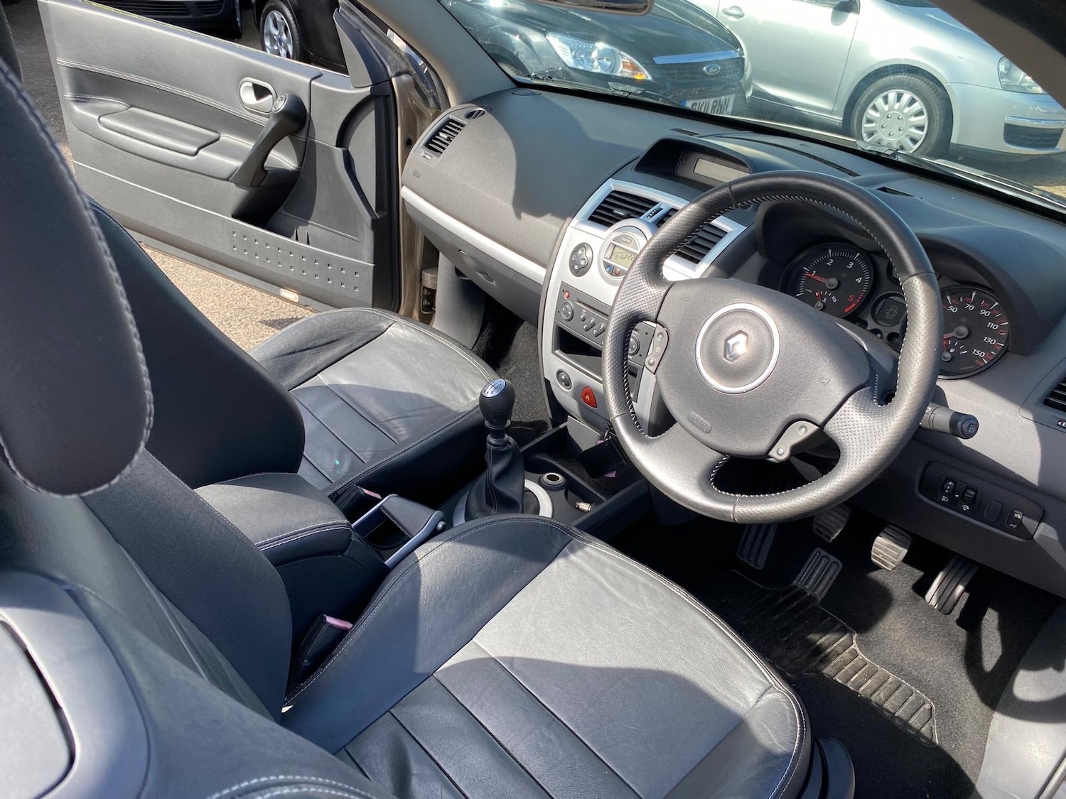 Used Renault Megane 2009 for sale - 76157522: Photo 9