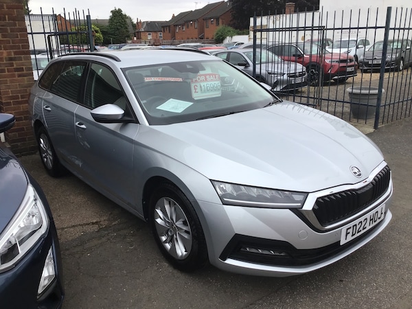 Used Skoda Octavia 2022 for sale - 75626553: Photo 2