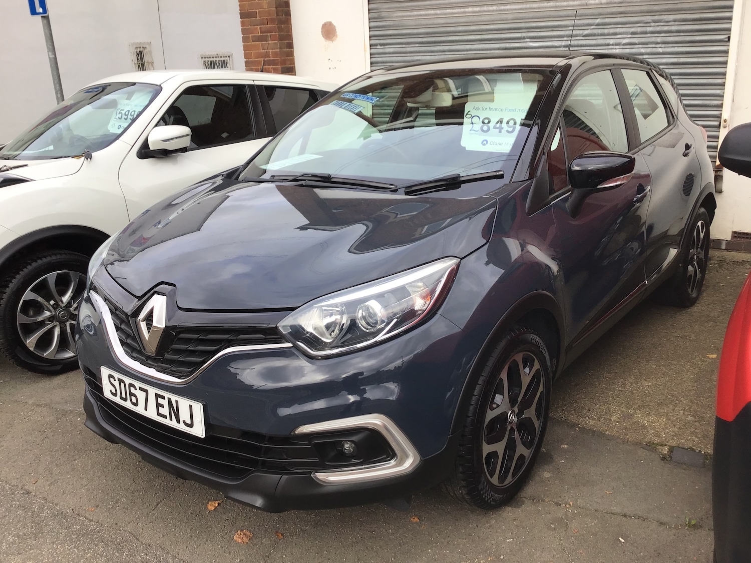 Used Renault Captur 2017 for sale - 76218720: Photo 2