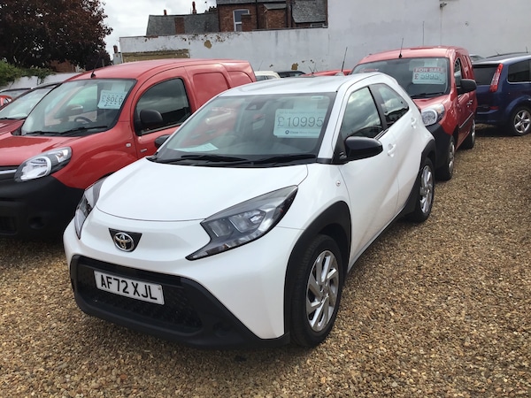 Used Toyota Aygo X 2022 for sale - 76287540: Photo 2