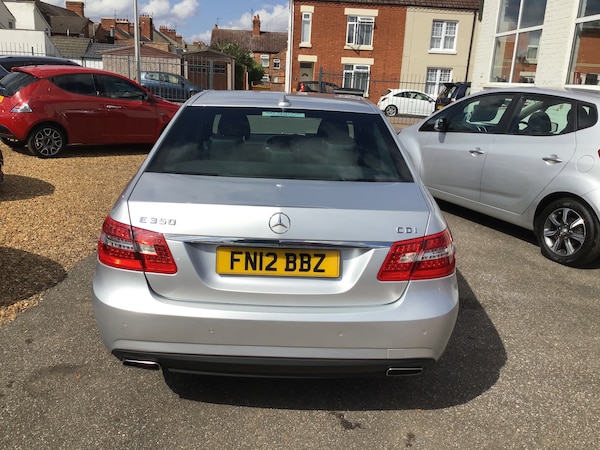 Used Mercedes-Benz E-Class 2012 for sale - 63960731: Photo 4