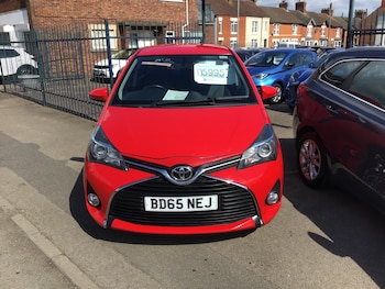 Used Toyota Yaris 2015 for sale - 78485935: Photo