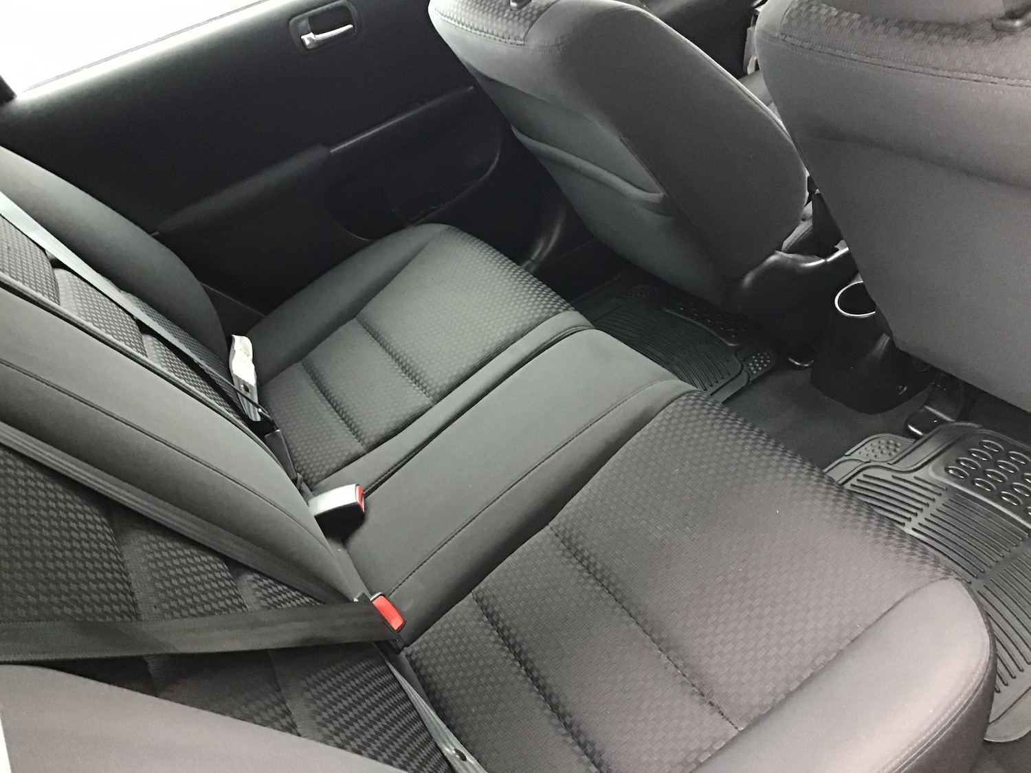 Used Honda Civic 2004 for sale - 76329589: Photo 5