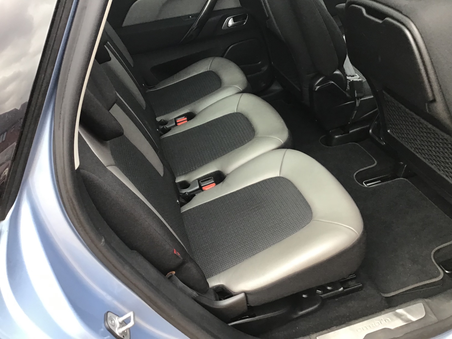 Used Citroen C4 Picasso 2013 for sale - 76352137: Photo 5