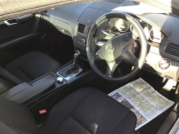 Used Mercedes-Benz C-Class 2010 for sale - 73556619: Photo 6