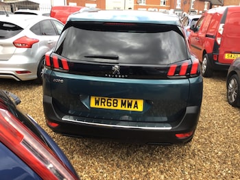 Used Peugeot 5008 2018 for sale - 76329582: Photo
