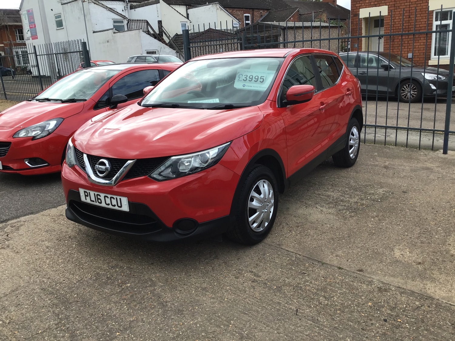 Used Nissan Qashqai 2016 for sale - 76352132: Photo 2