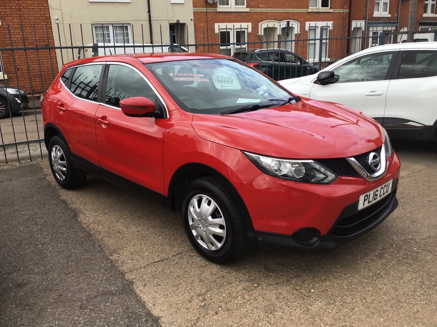 Used Nissan Qashqai 2016 for sale - 76352132: Photo 3