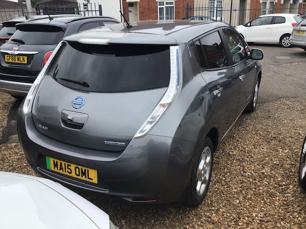 Used Nissan Leaf 2015 for sale - 70835858: Photo 2
