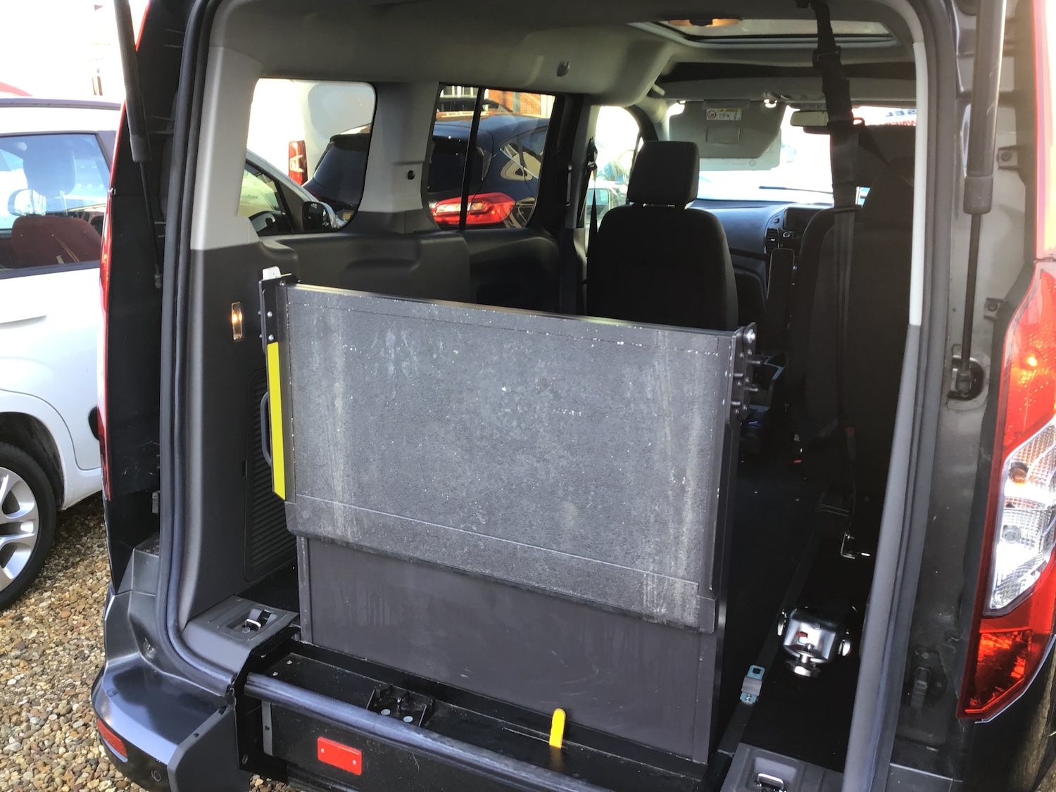 Used Ford Grand Tourneo Connect 2020 for sale - 76637250: Photo 5