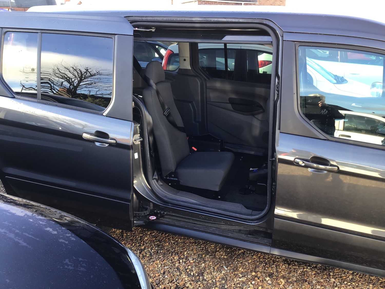 Used Ford Grand Tourneo Connect 2020 for sale - 76637250: Photo 7