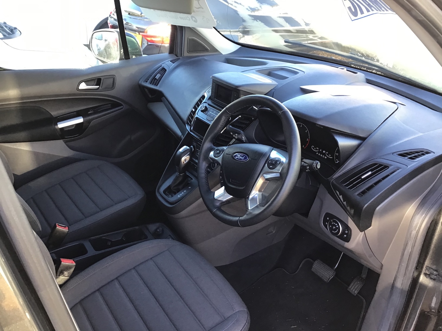 Used Ford Grand Tourneo Connect 2020 for sale - 76637250: Photo 8