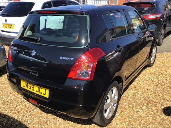 Used Suzuki Swift 2009 for sale - 71111925: Photo 2