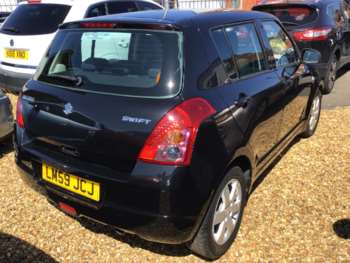 Used Suzuki Swift 2009 for sale - 71111925: Photo