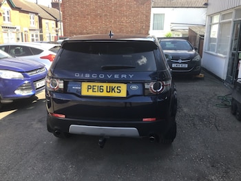 Used Land Rover Discovery Sport 2016 for sale - 79365287: Photo