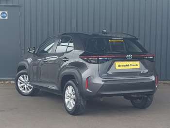 Used Toyota Yaris Cross 2022 for sale - 75132822: Photo