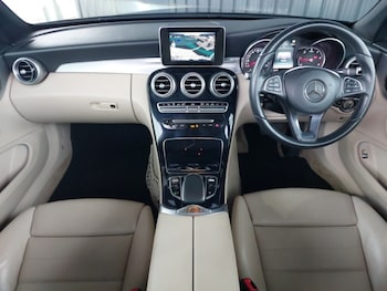 Used Mercedes-Benz C Class 2018 for sale - 77400230: Photo