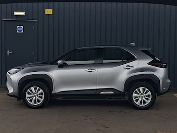 Used Toyota Yaris Cross 2023 for sale - 79578582: Photo
