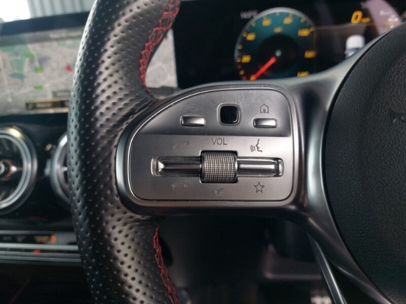 Used Mercedes-Benz EQB 2023 for sale - 76493041: Photo 10