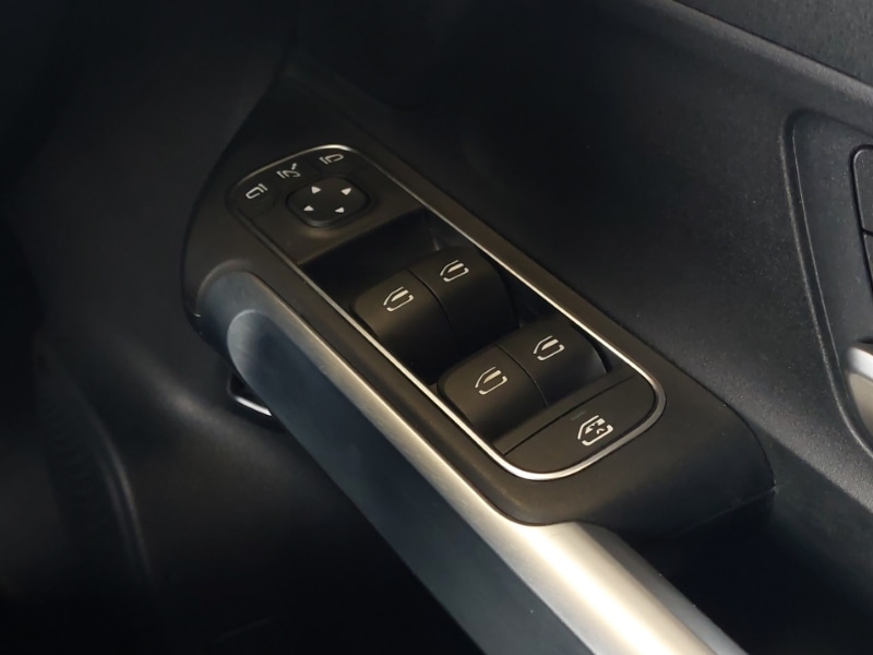 Used Mercedes-Benz EQB 2023 for sale - 76493041: Photo 19