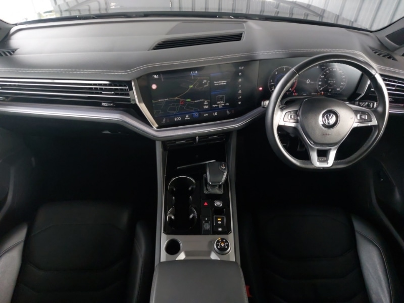 Used Volkswagen Touareg 2019 for sale - 76108162: Photo 2