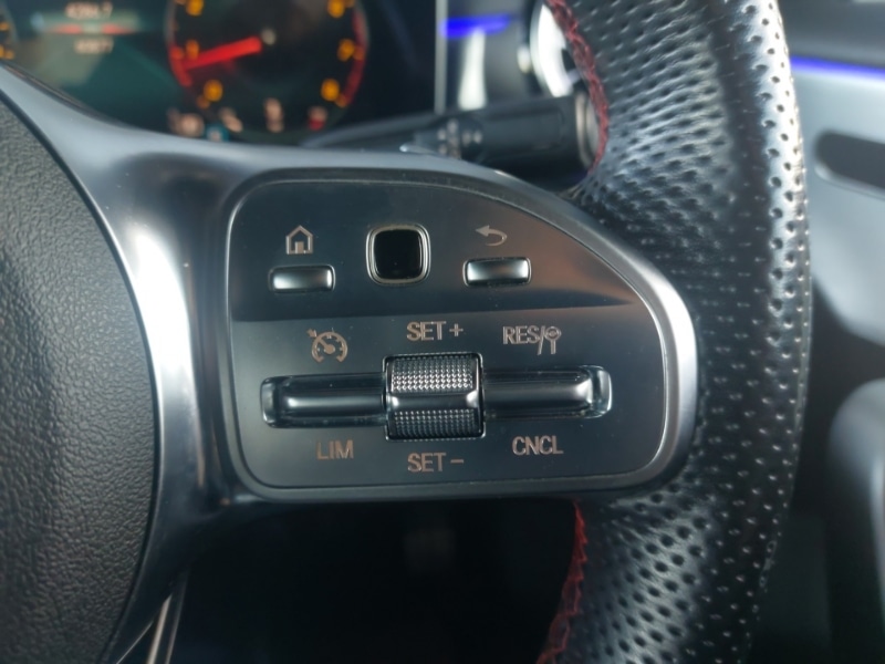 Used Mercedes-Benz A-Class 2018 for sale - 76885414: Photo 11