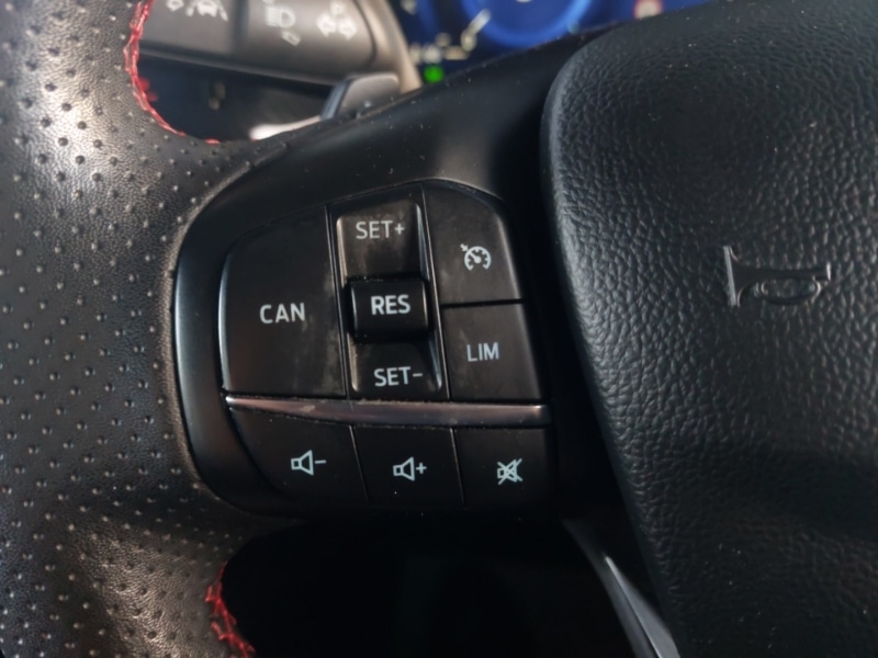 Used Ford Focus 2022 for sale - 76788866: Photo 10