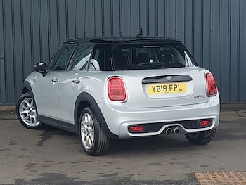 Used MINI Hatch 2018 for sale - 77669568: Photo