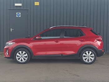 Used Kia Stonic 2023 for sale - 78560400: Photo